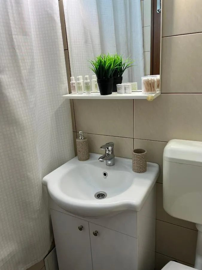 Apartament 3 Camere, Dotat Cu Toate Utilitatile Bucharest 0*,  Romania