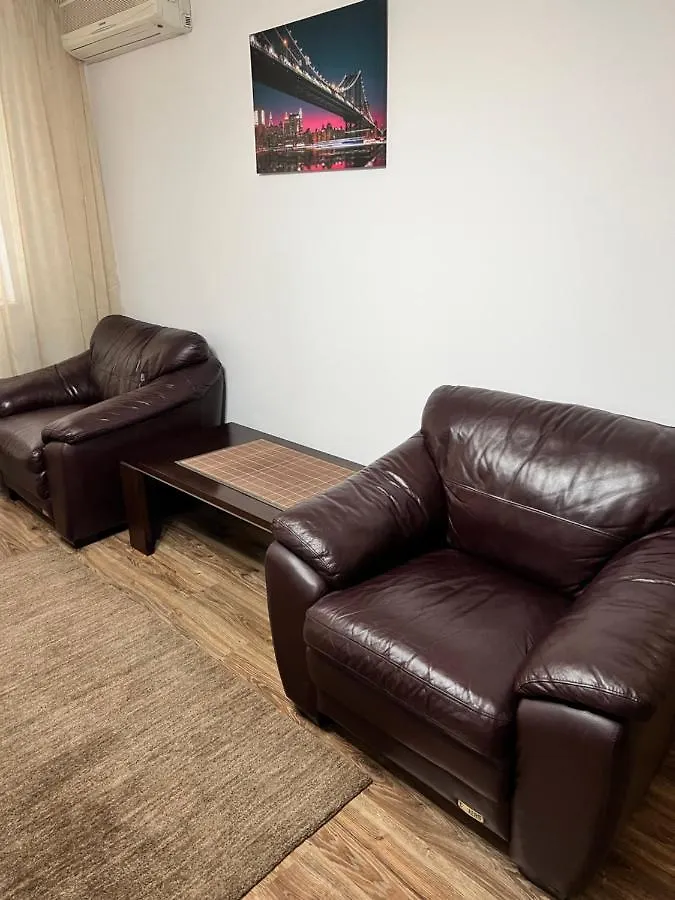 Apartament 3 Camere, Dotat Cu Toate Utilitatile Bucharest