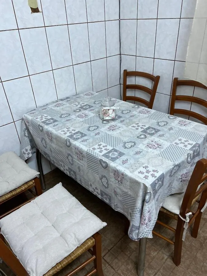 Apartment Apartament 3 Camere, Dotat Cu Toate Utilitatile Bucharest